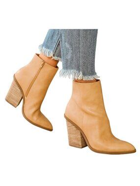DV by Dolce Vita Nemmy Ankle Boot — Size 6 Camel — Stacked Heel Bootie (SKU 9617
